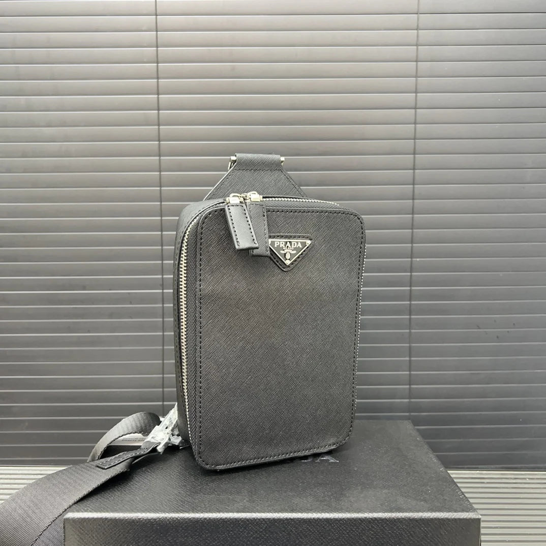 Men's new versatile crossbody shoulder bag chest bag 1024111201