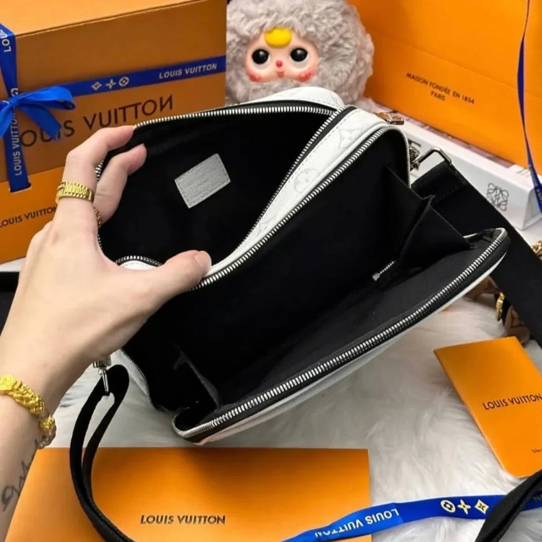 Stylish Removable leather Bag JP0625103002