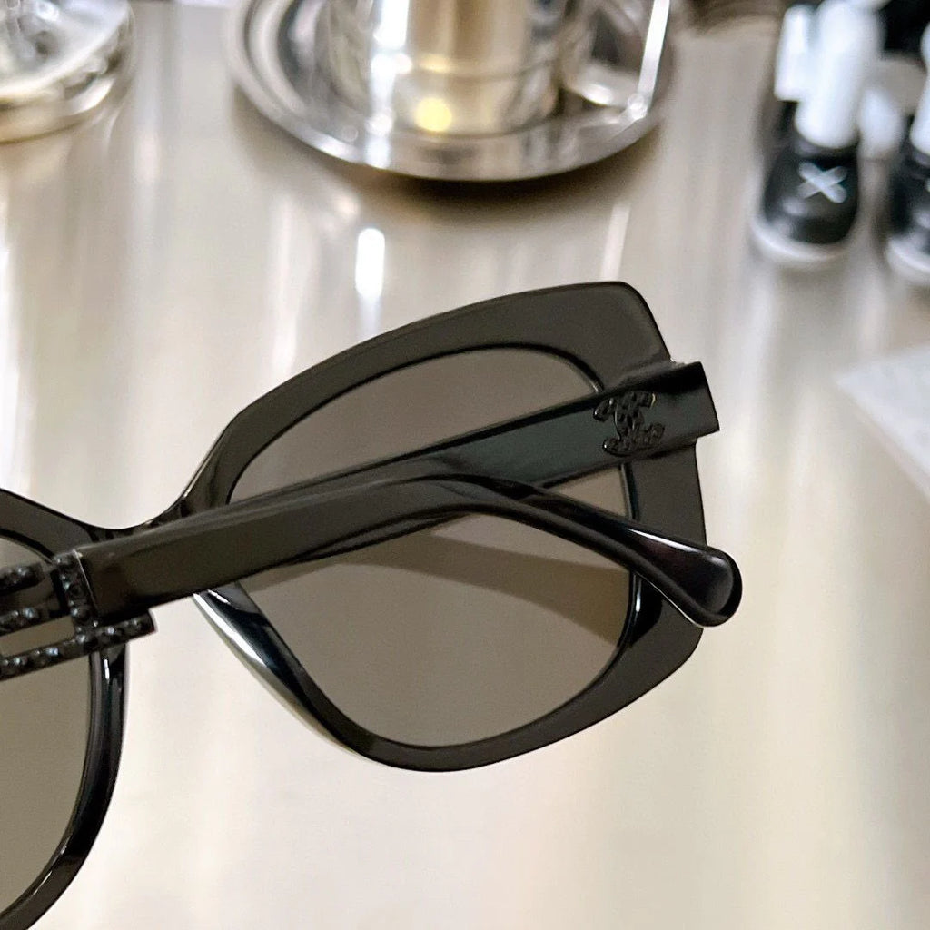 Black Frame Plain UV Protection SunglassesPD05202411904