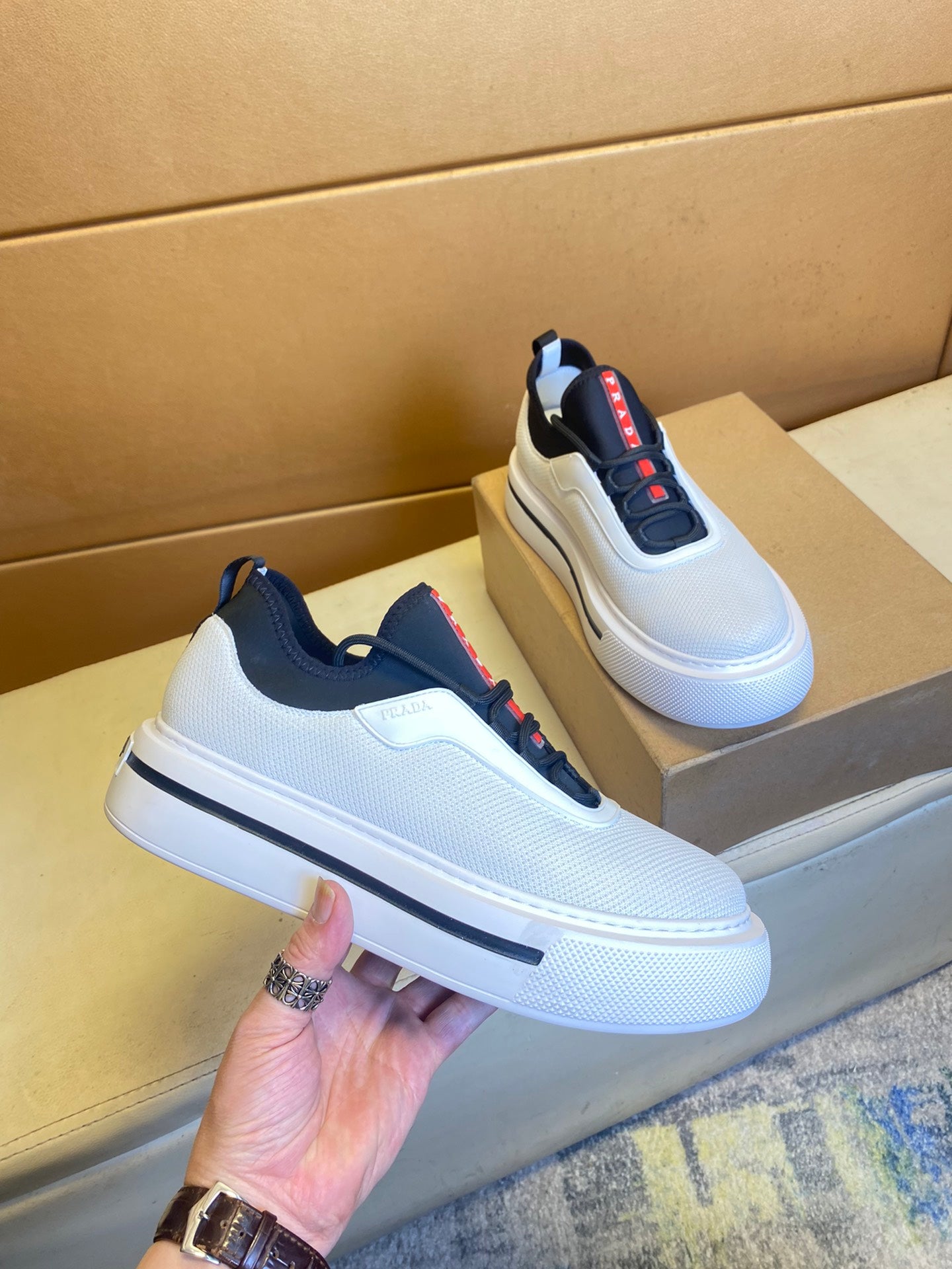 P Fashion Flying Knit Upper Thick-soled Casual Shoes 0724111110