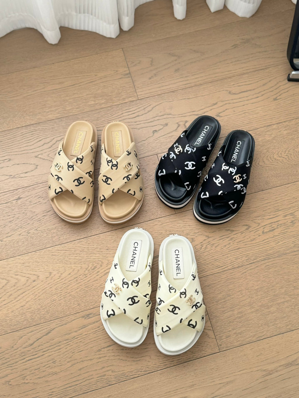 new cross slippers 0724051104