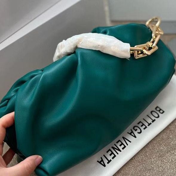 Fashion new cloud bag PD06230822301