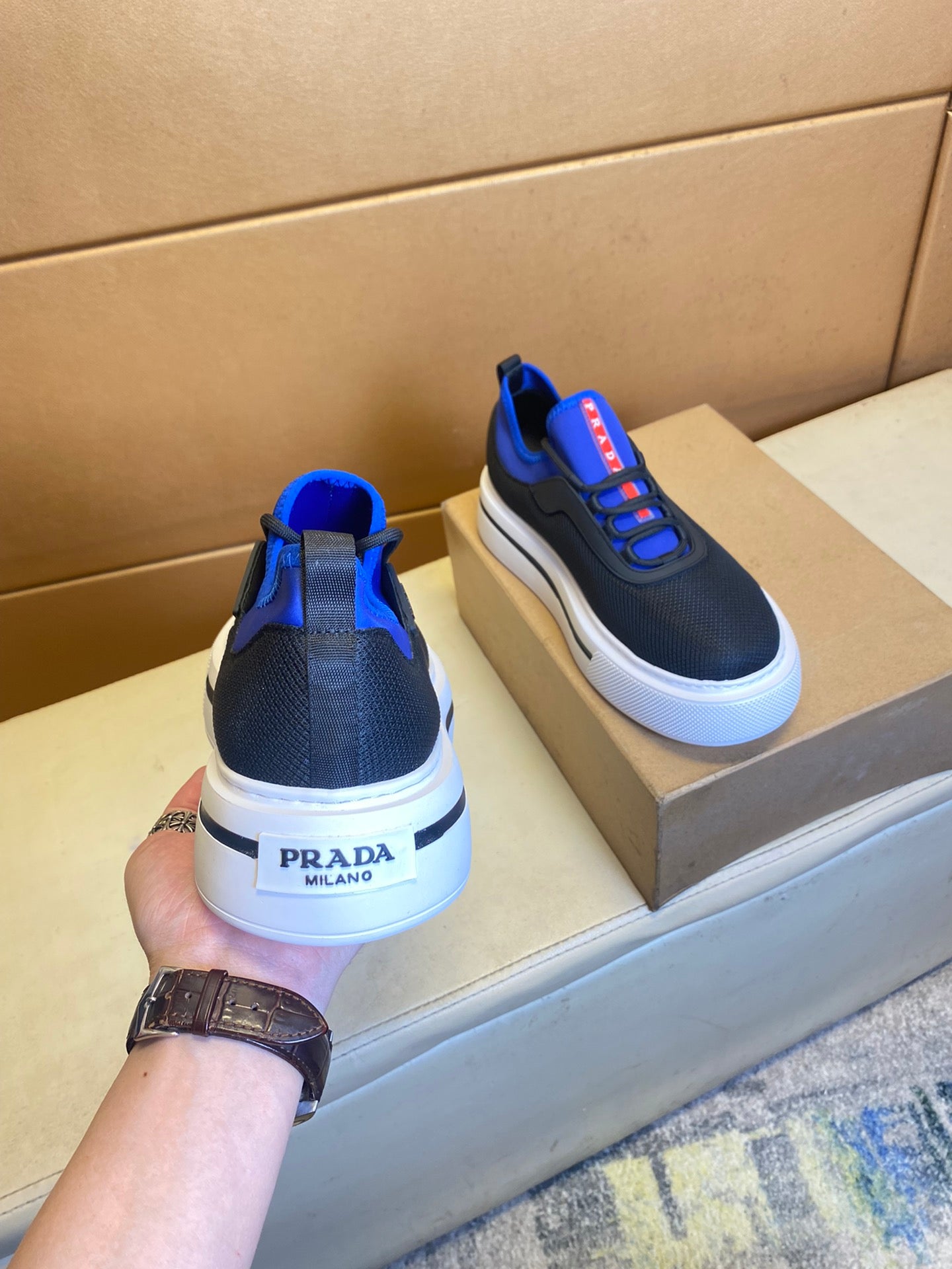P Fashion Flying Knit Upper Thick-soled Casual Shoes 0724111110