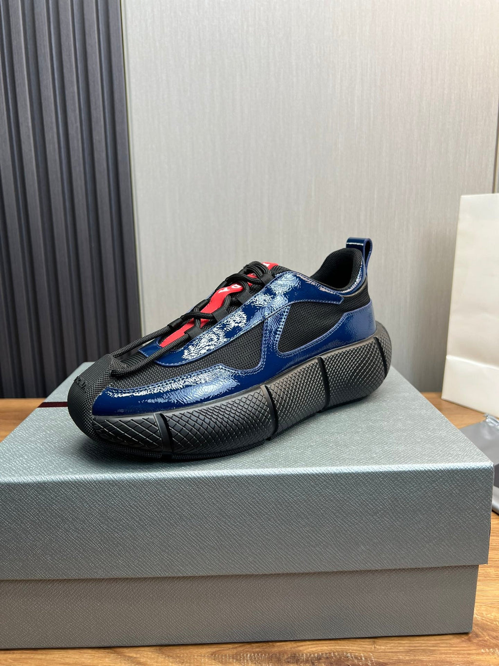 PR patent leather and mesh lace-up sneakers 0724111901