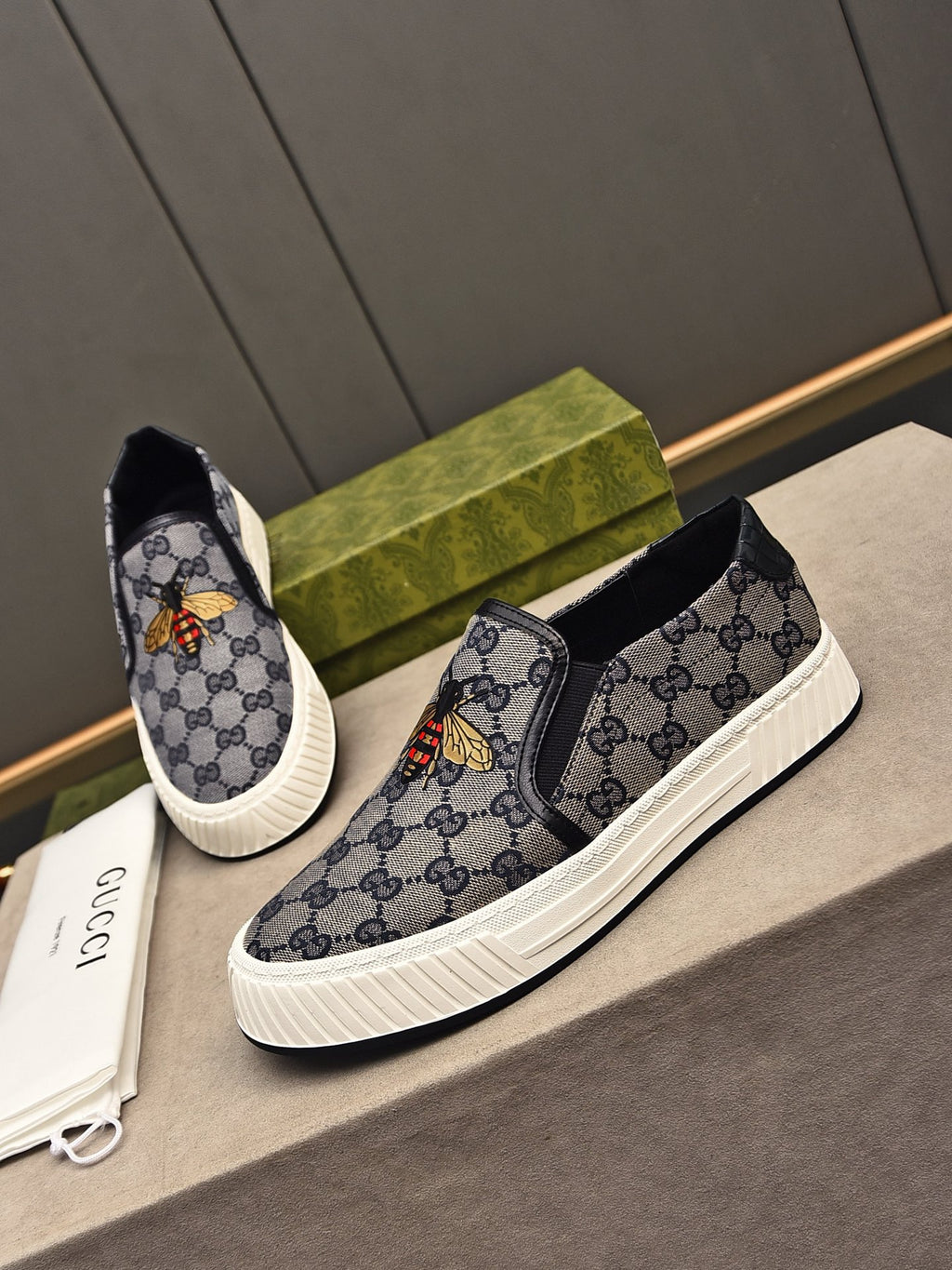fashion breathable printed slip-on shoes 0725040703