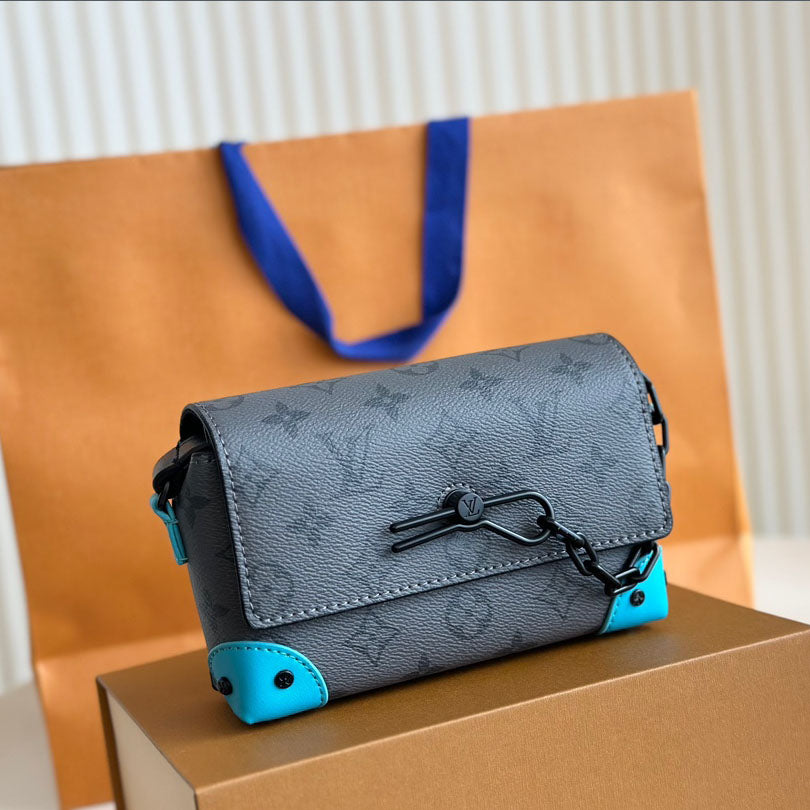 L blue leather black buckle box bag  XC24092711