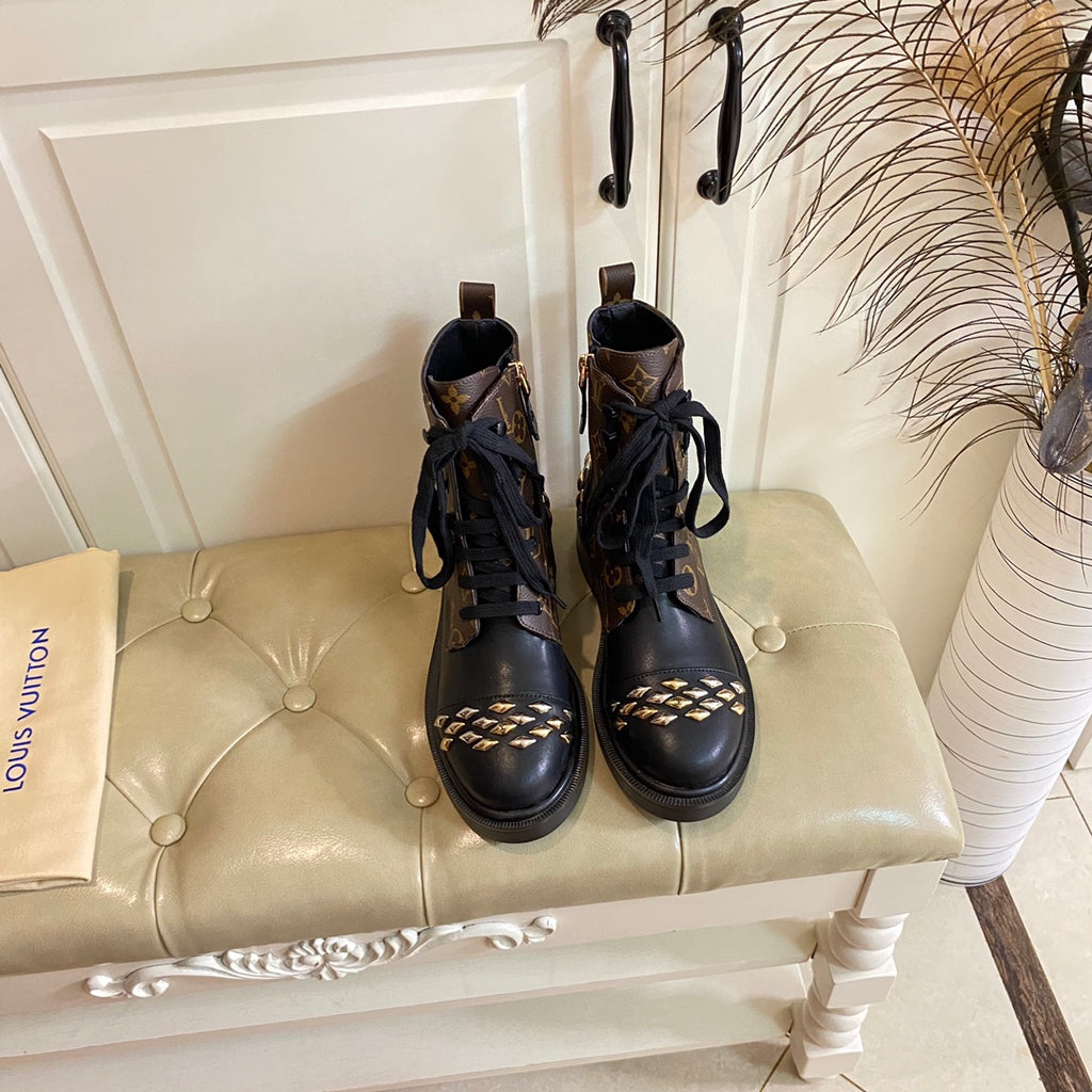 V cowhide/classic flower boots 0724090502
