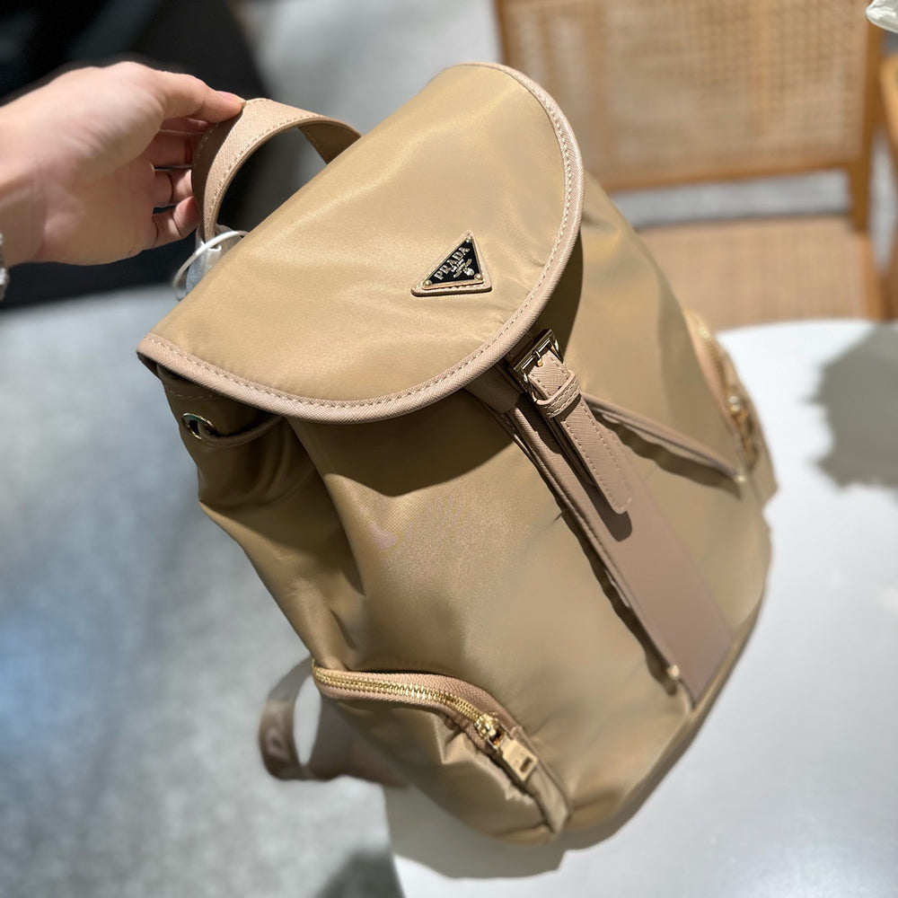 New Classic Nylon Backpack CWT1023080416
