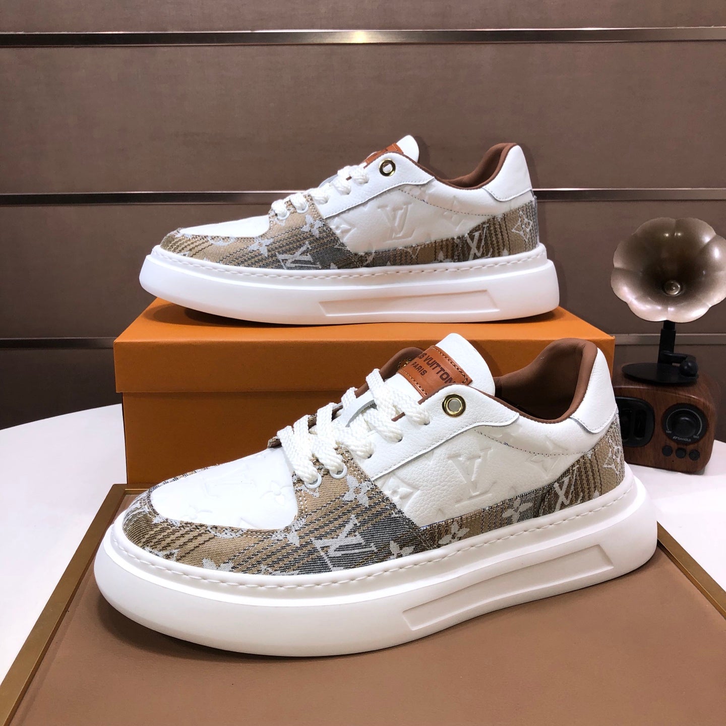 L classic and fashionable sports shoes 0725090904