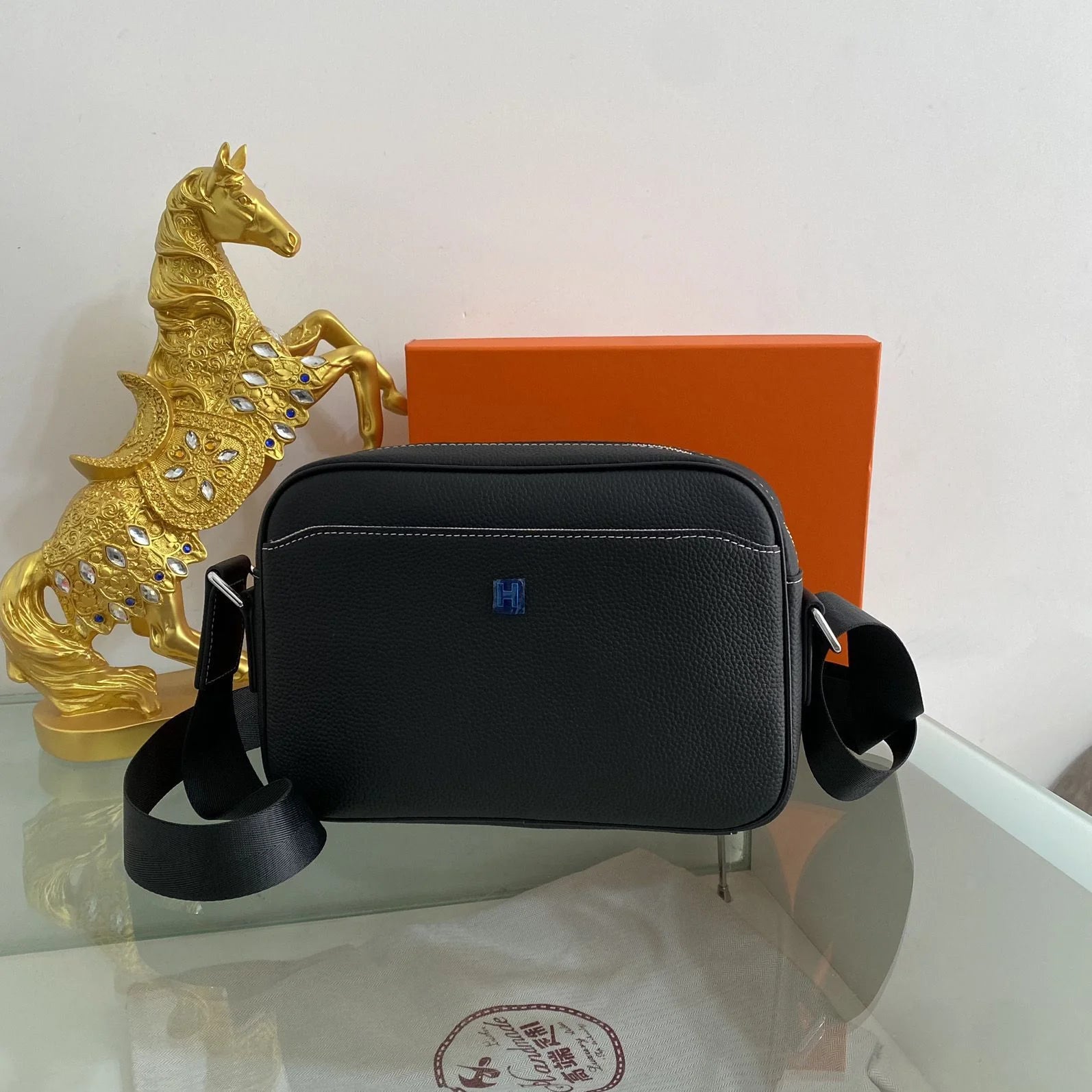 Light Luxury Trendy Travel Genuine Leather Shoulder Crossbody Bag For MenPD05202412609