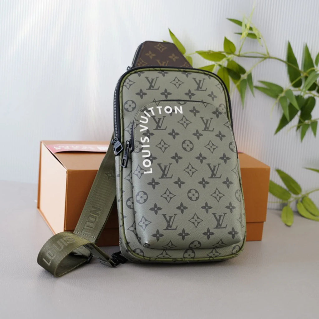 New Men's Fashion and Versatile Printed Chest Bag 1024040225