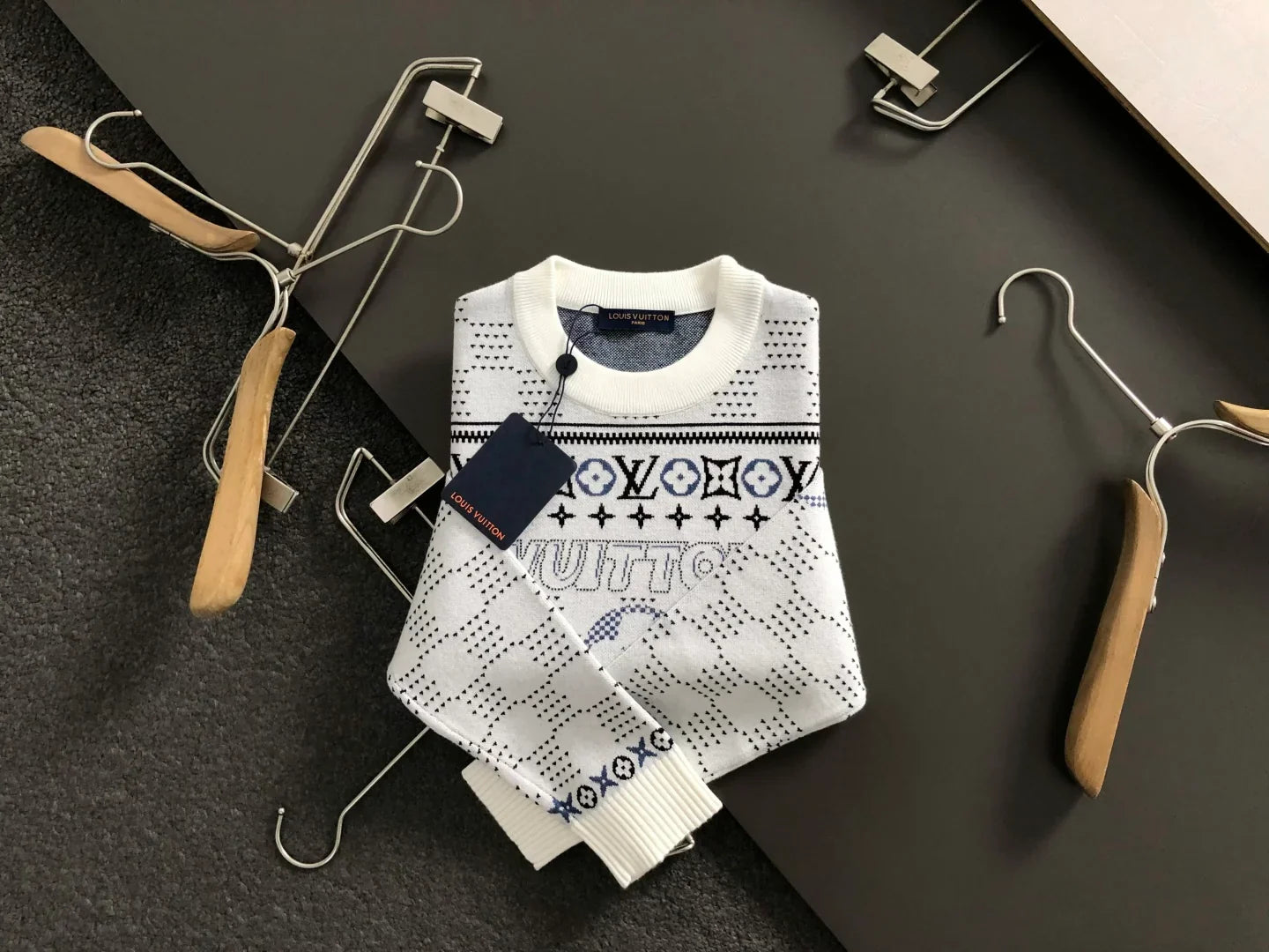 Crew-neck knit wool sweater 1025101410