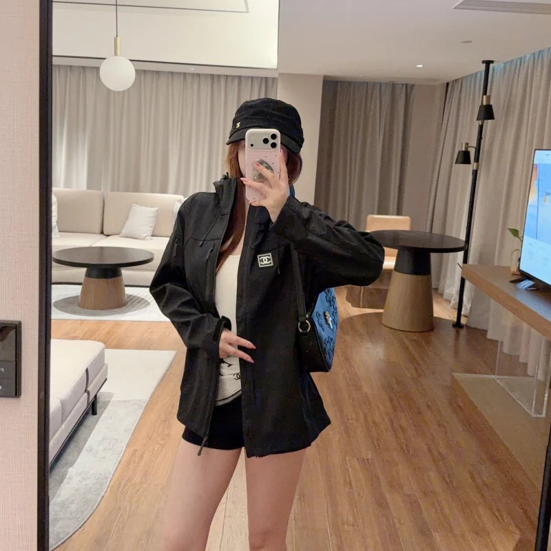 CH New Fashion Women Hooded Windbreaker Jacket XC1326090418