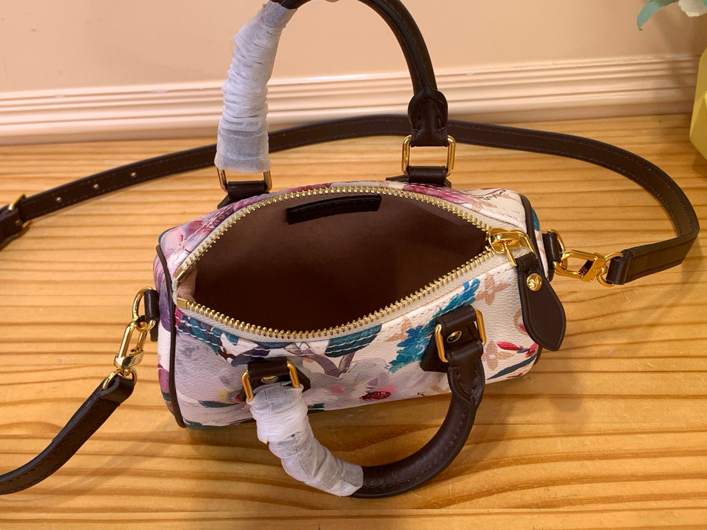 L & V Stylish Cowhide Flower HandBag M0726051903