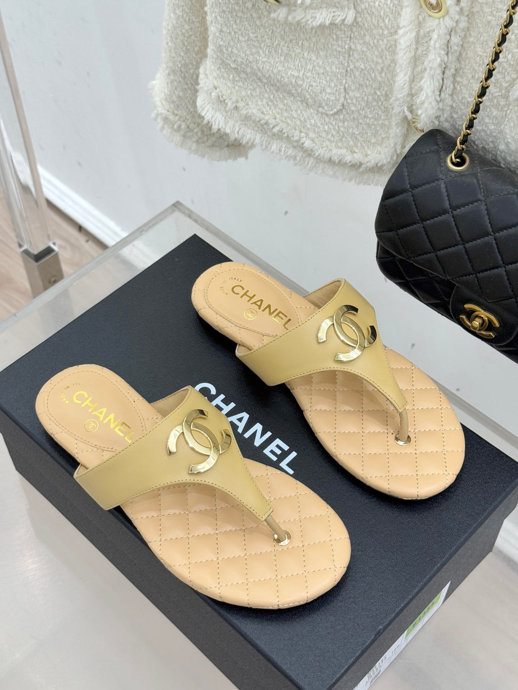 26SS New Women's Diamond Pattern Flip-Flops 0726031003