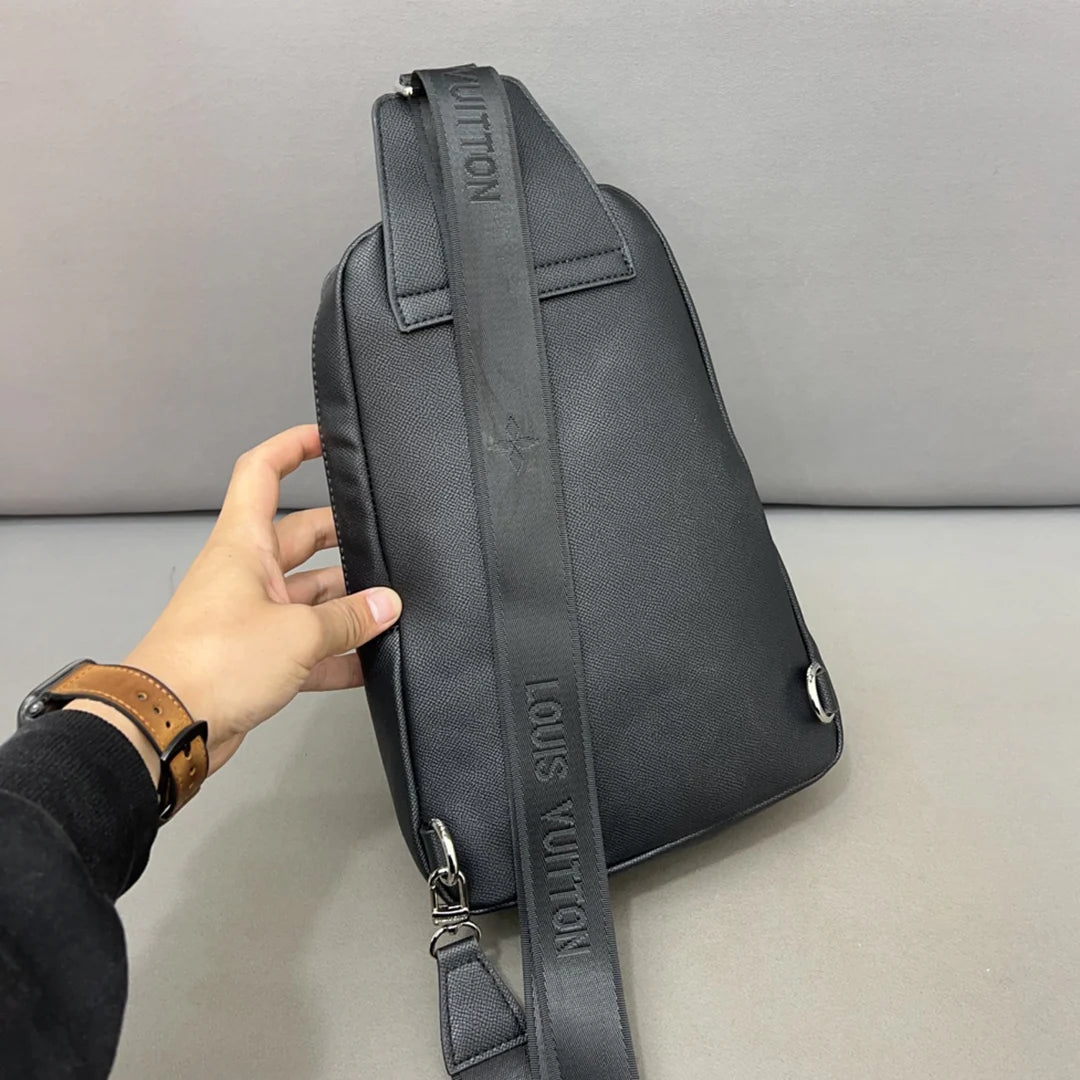 New versatile fashion chest bag for men and women 1024051406