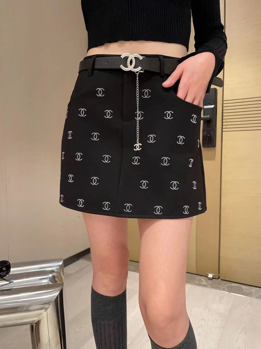 New Entry Light Luxury Spice Girl Full Hot Diamond Skirt 1024040130