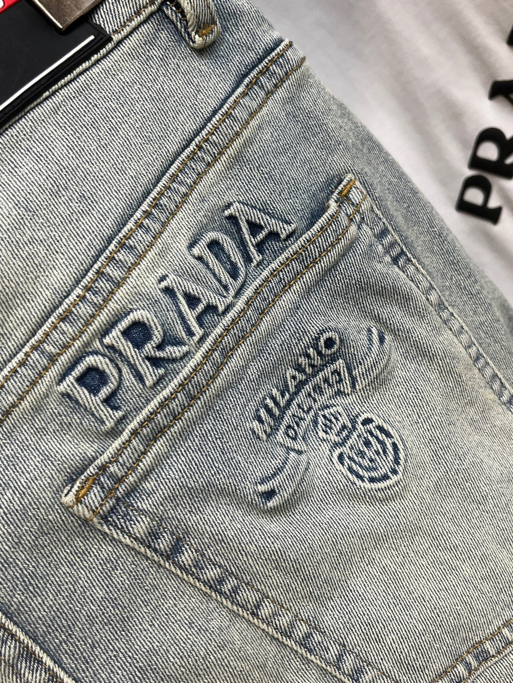 P Embossed Letters Straight Leg Skinny Jeans 0725051901