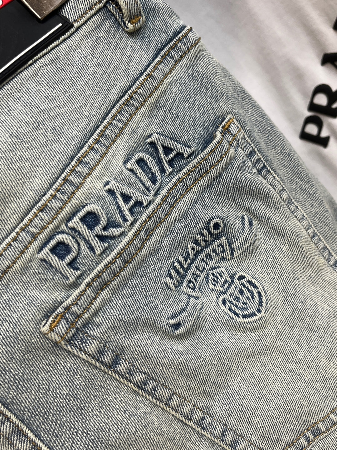 P Embossed Letters Straight Leg Skinny Jeans 0725051901