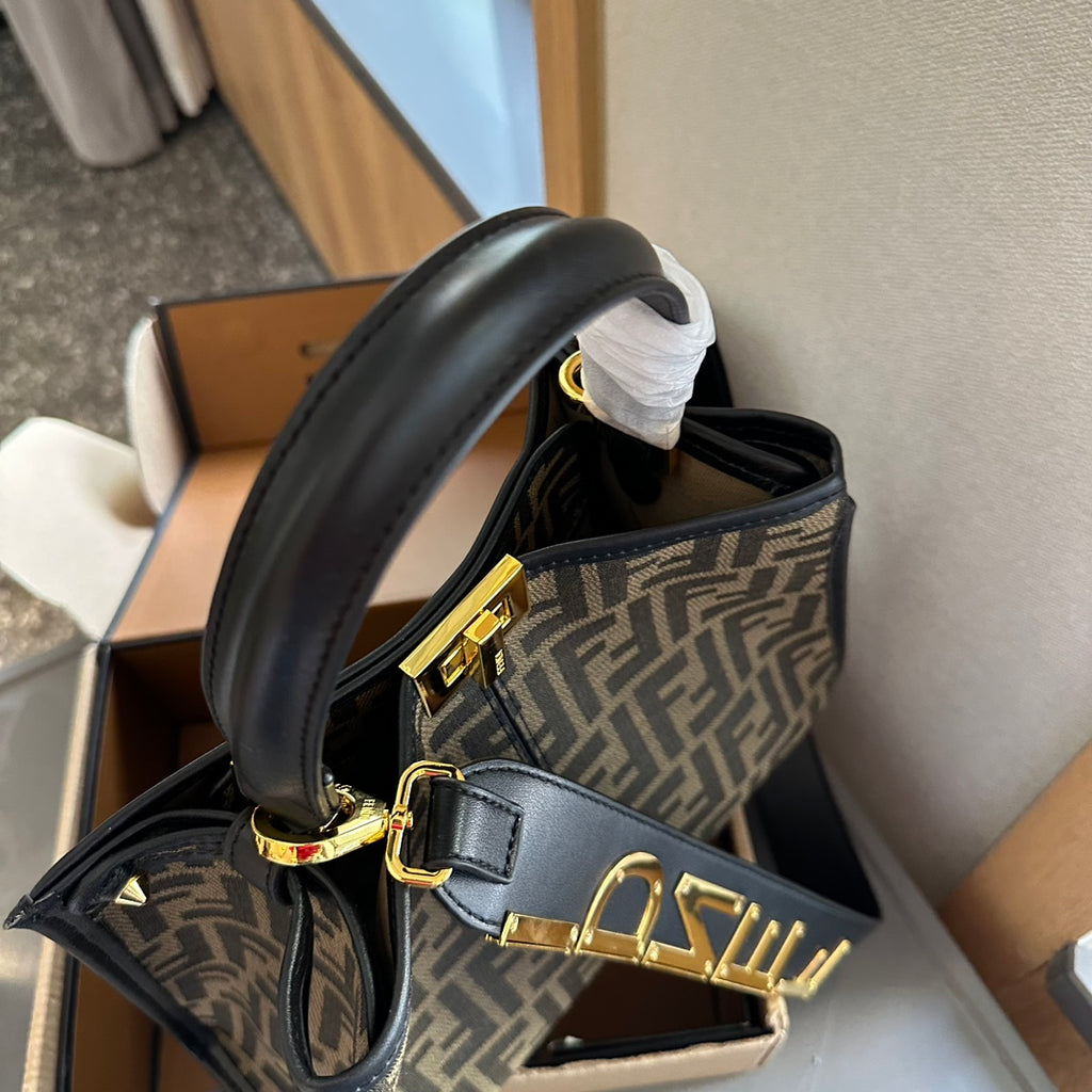 Peekaboo 24ss soft leather series bag 1824062409