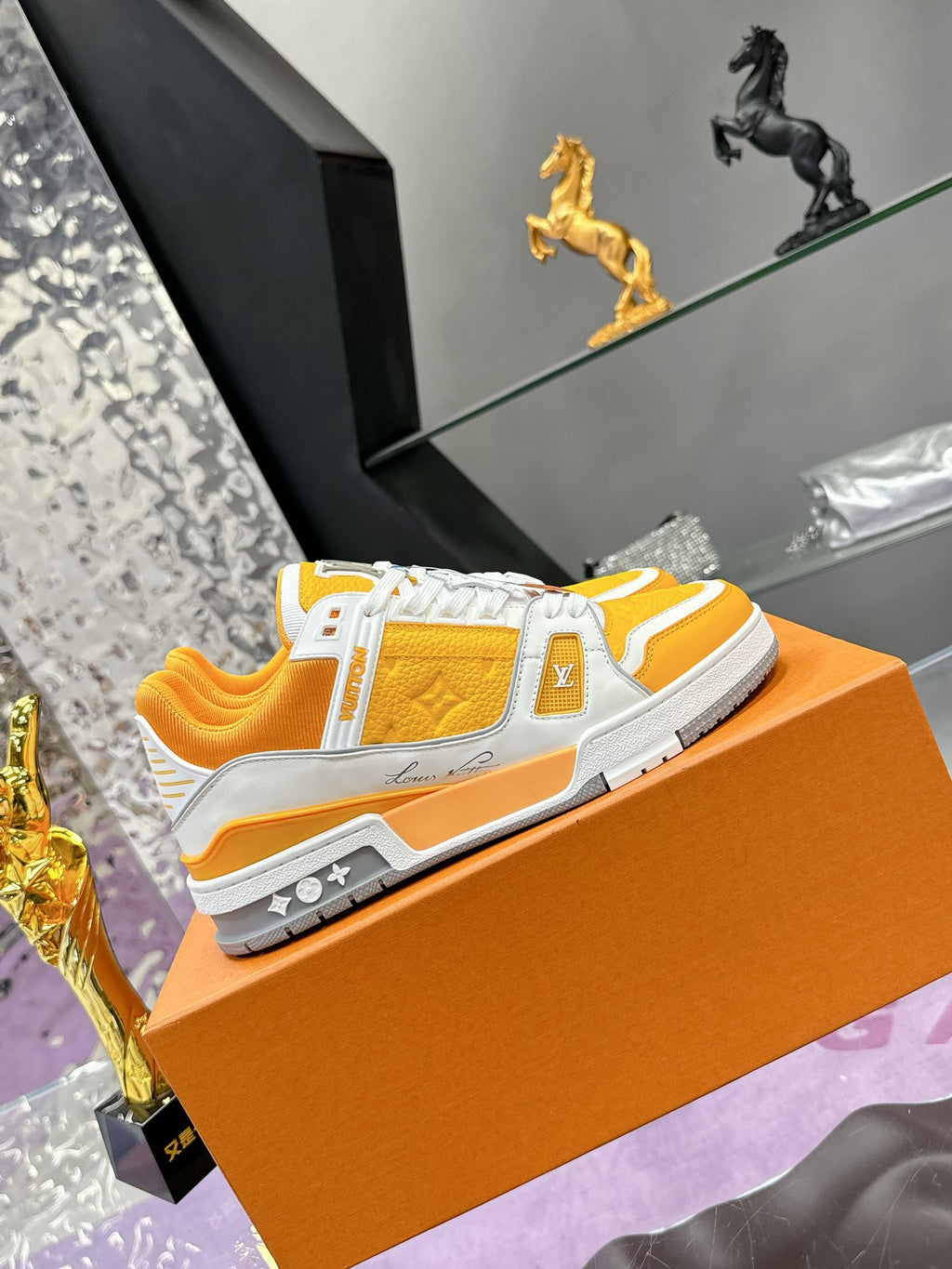 L Trainer Sneaker 1824120914