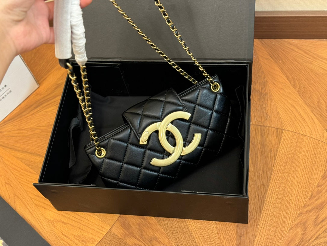 Double C Baguette Bag 0724082704
