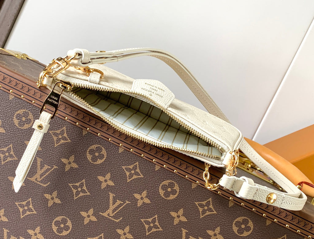 L & V fashion Cowhide leather hand bag M0726052010