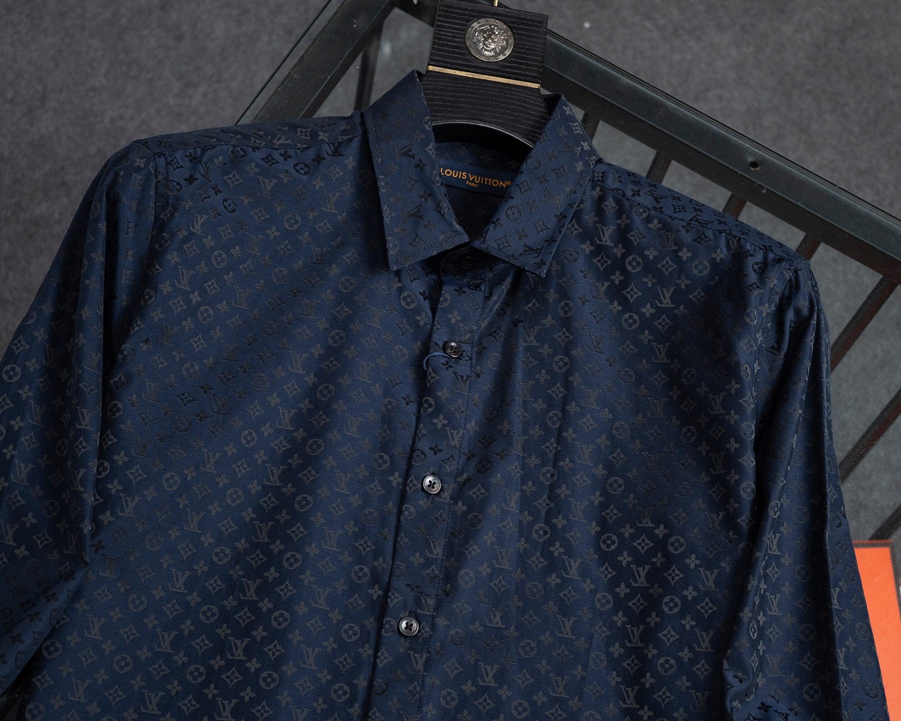 L fashionable printed all-cotton lapel shirt 0725092601