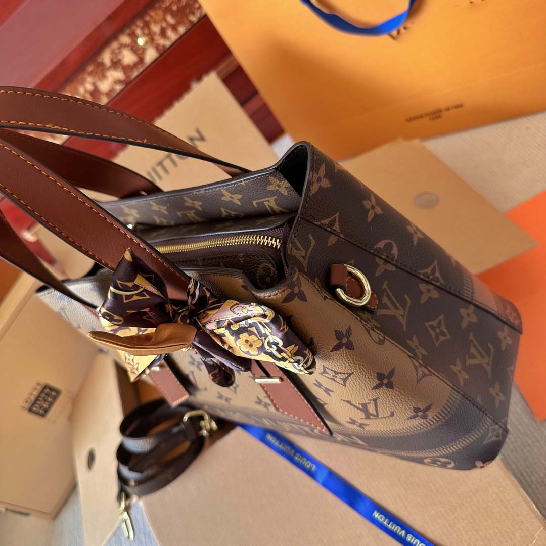 New hot style messenger bag XC07053111