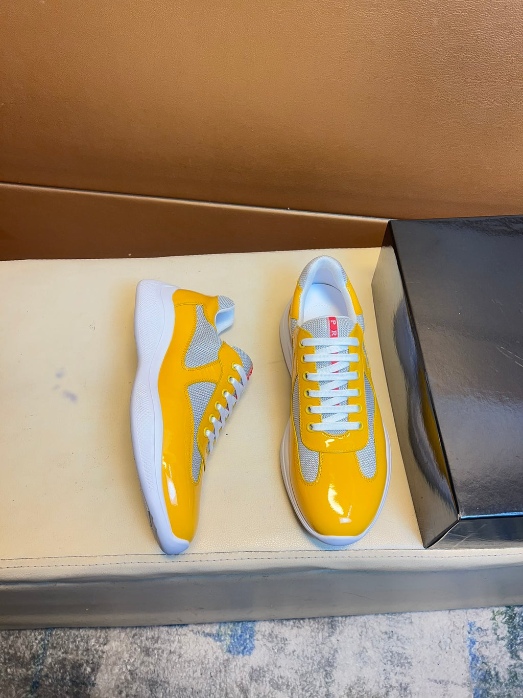 P classic patent leather sneakers 0724112004