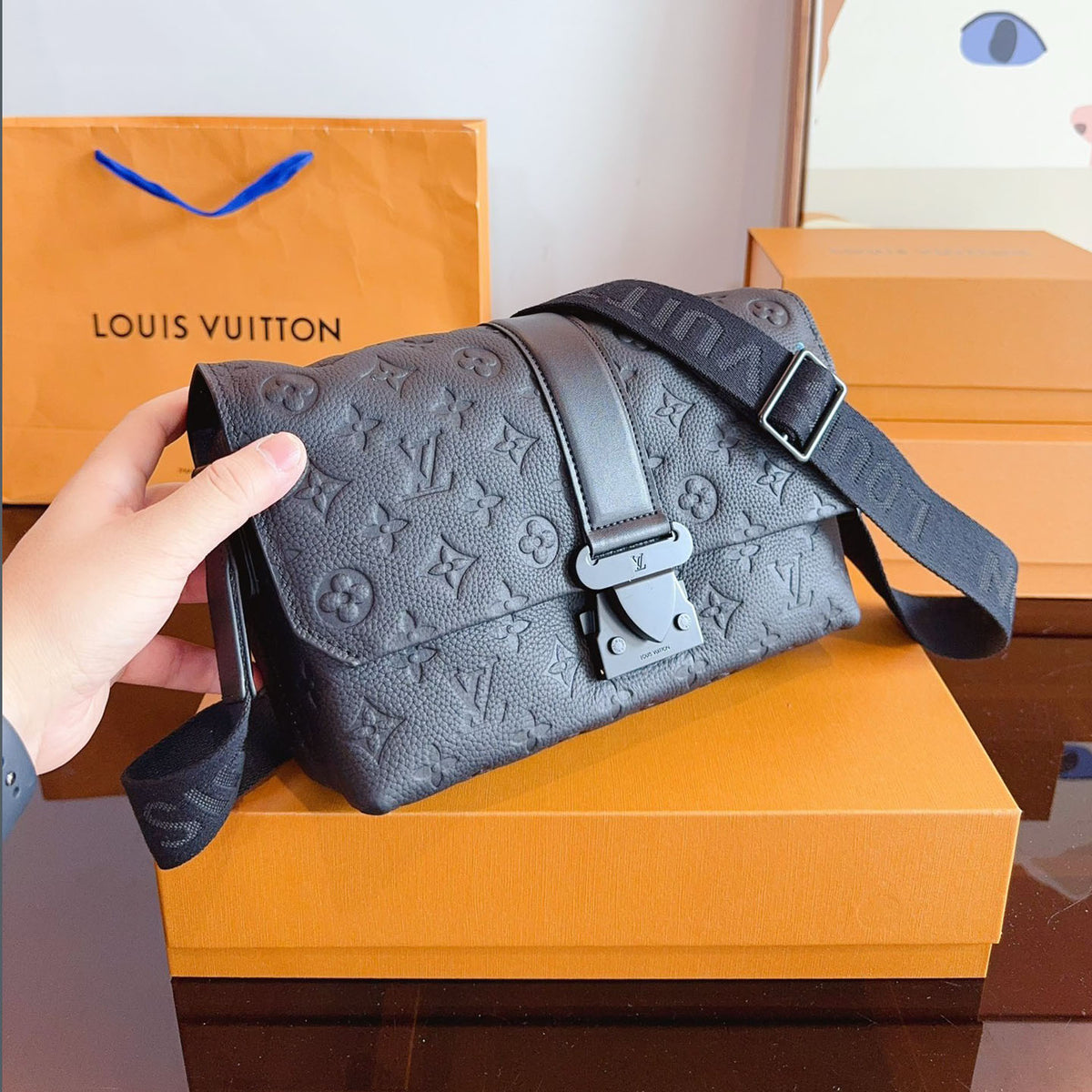 L Fashion Cowhide S-Ca¥e Messenger Bag XC24092703