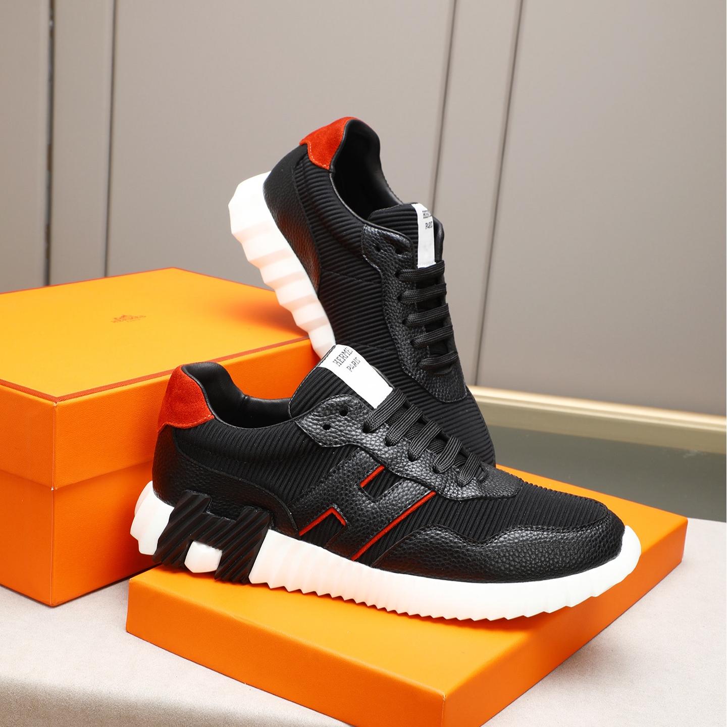 H Fashion Bouncing sneakers 0725052808
