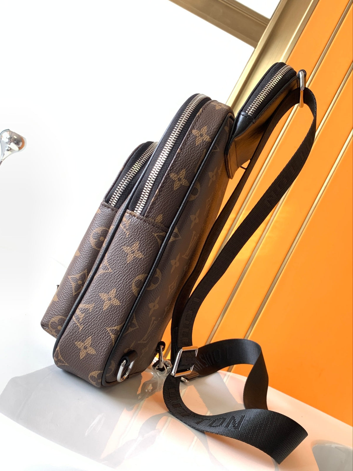 L fashion printed chest bag 0725052708