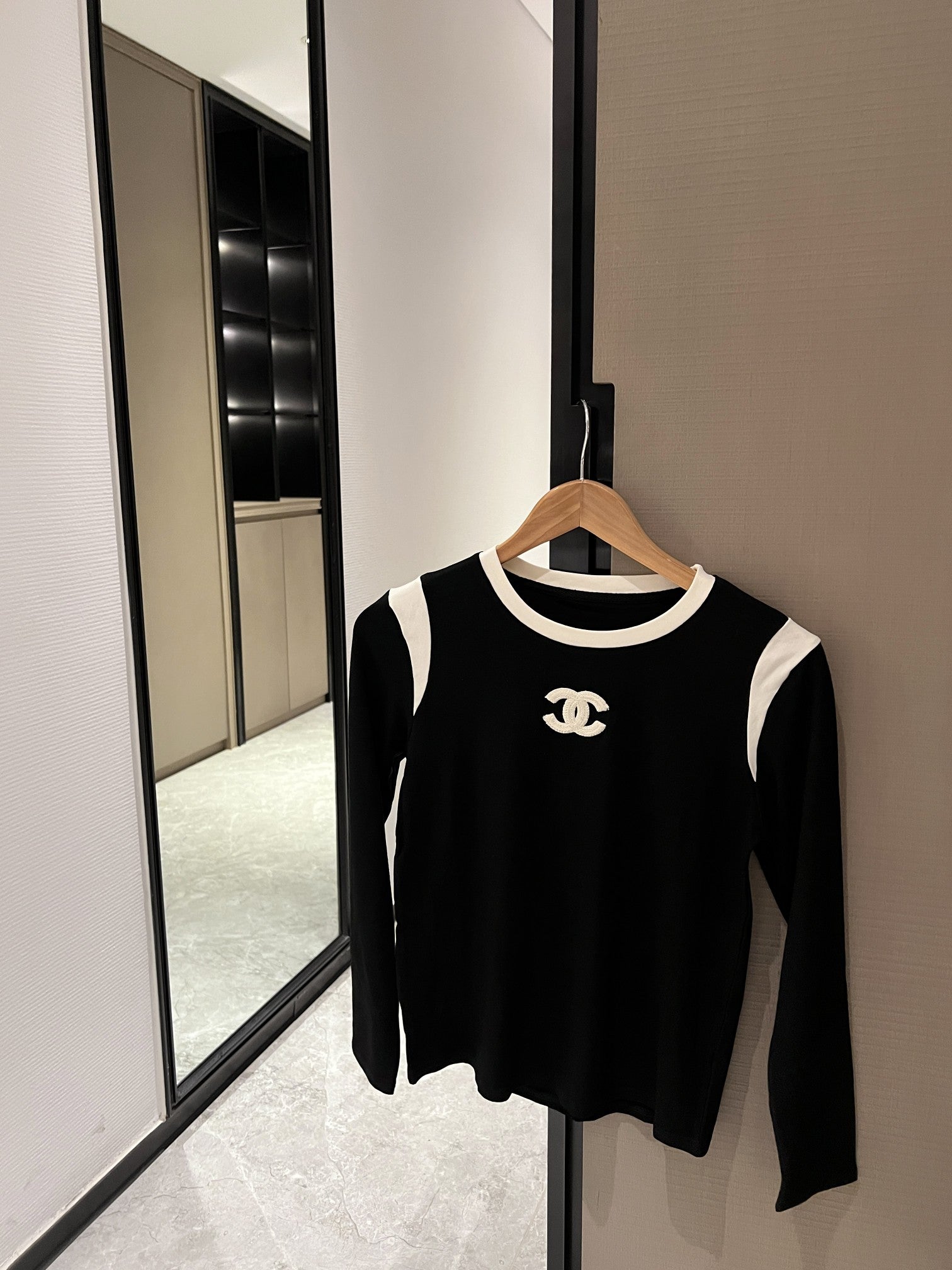 Knitted Bottoming Sweater 0724090302
