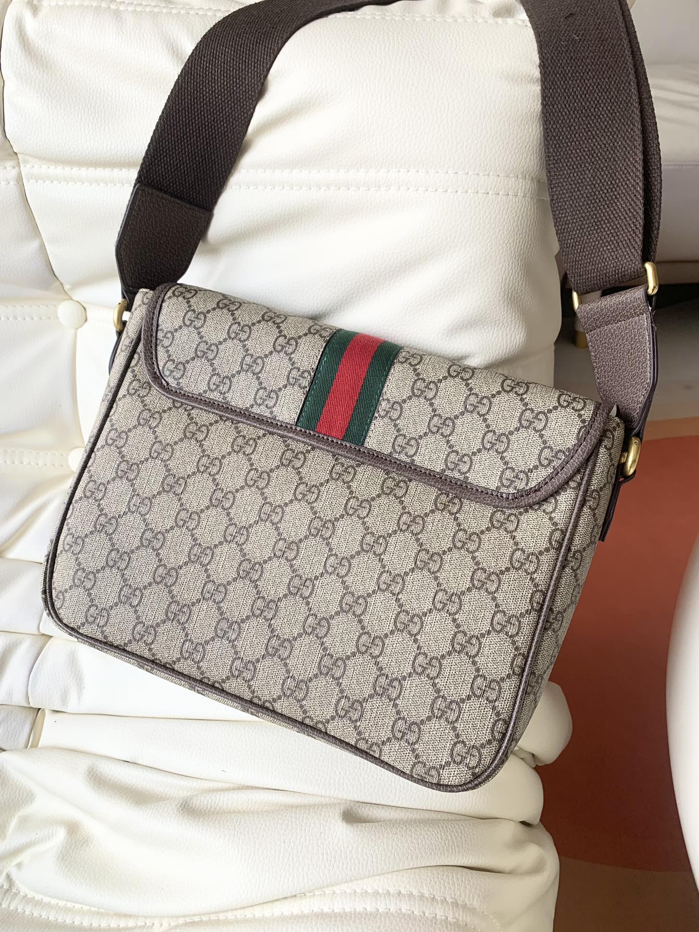 G fashion single-shoulder crossbody bag 0725061803