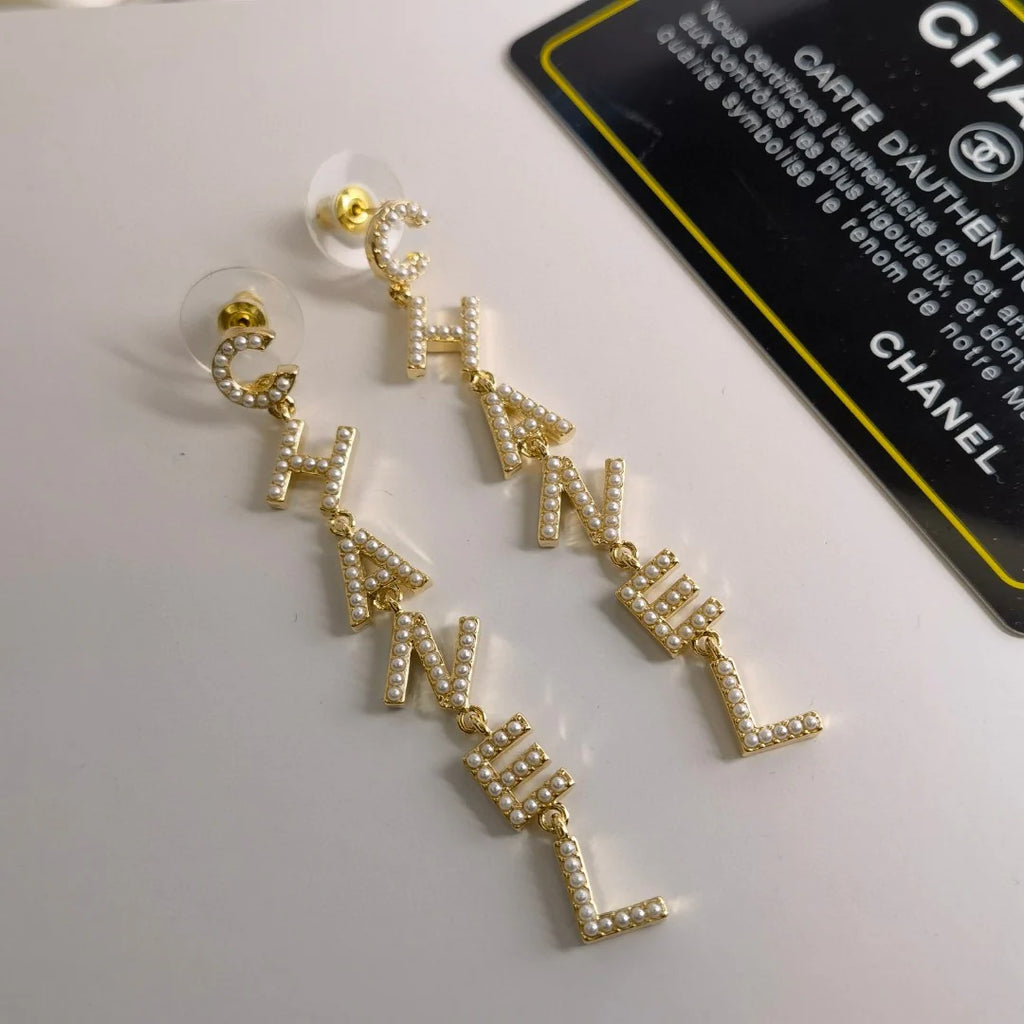 New tassel letter pearl earrings 1024032503