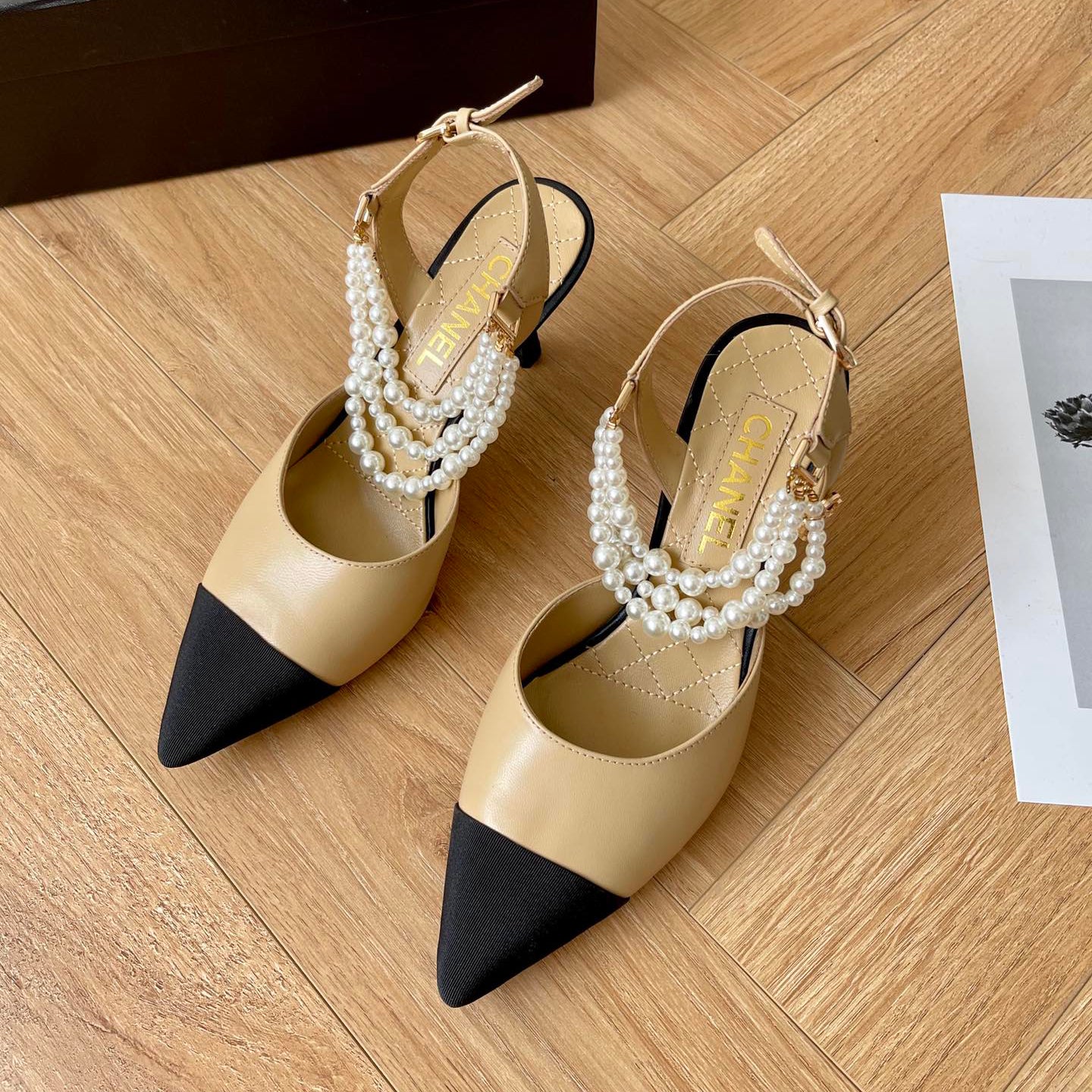 Pointed pearl chain high heel sandals 1824070202