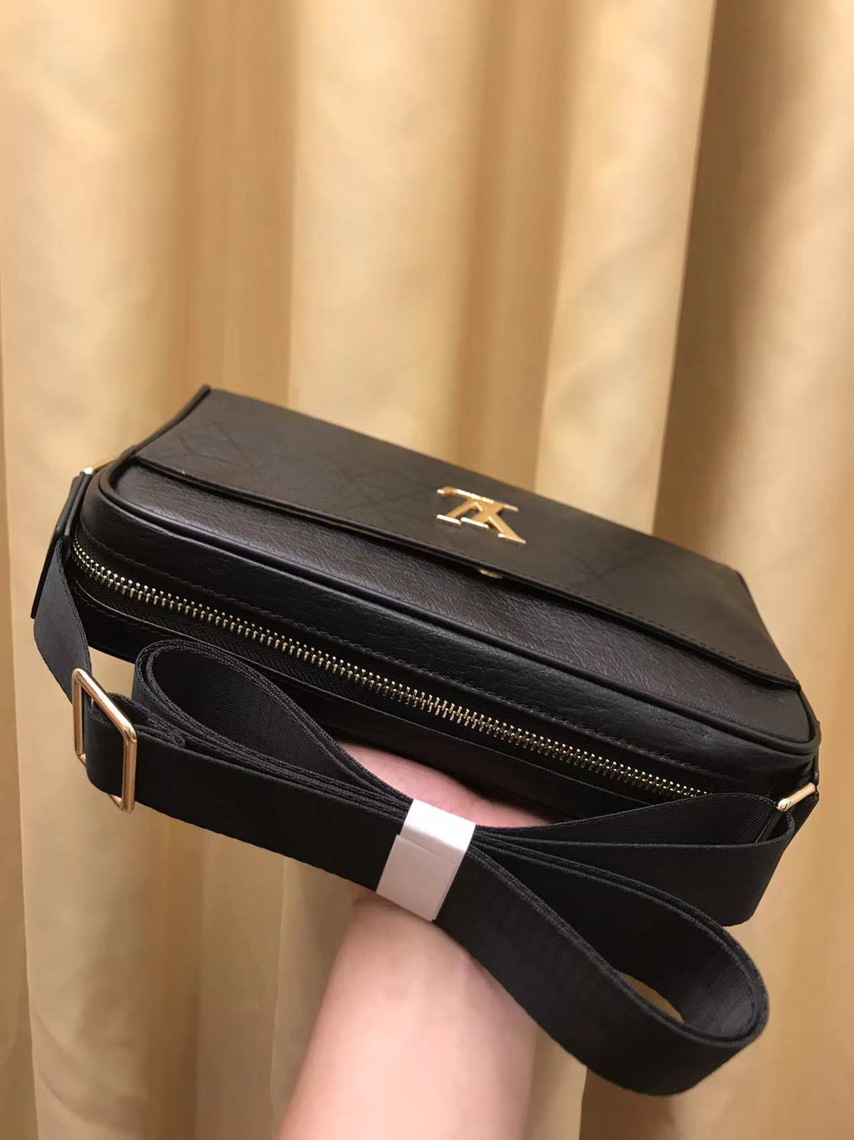 VV fashion single-shoulder crossbody bag 0725061812
