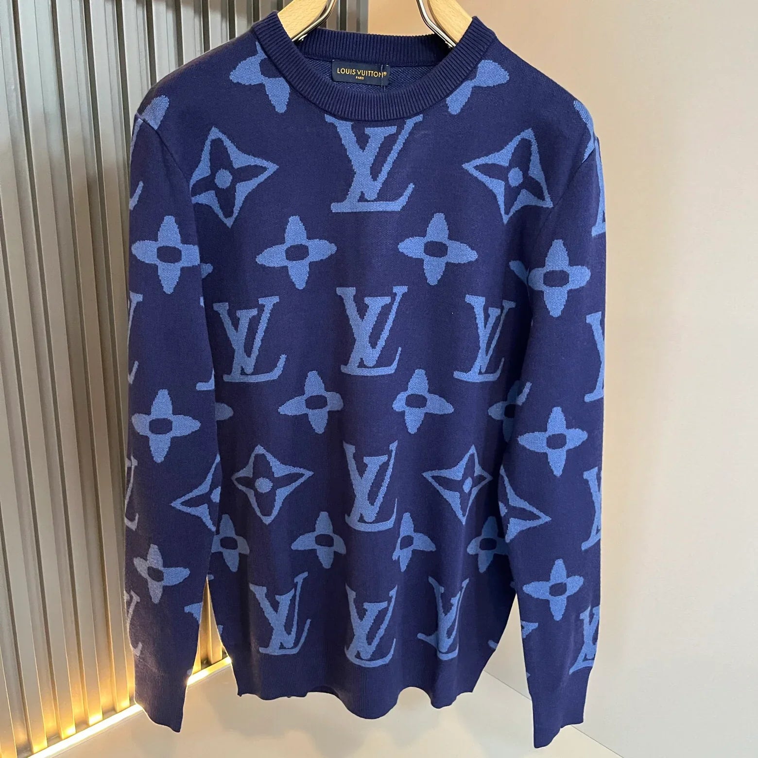 Knit wool sweater 1025110414