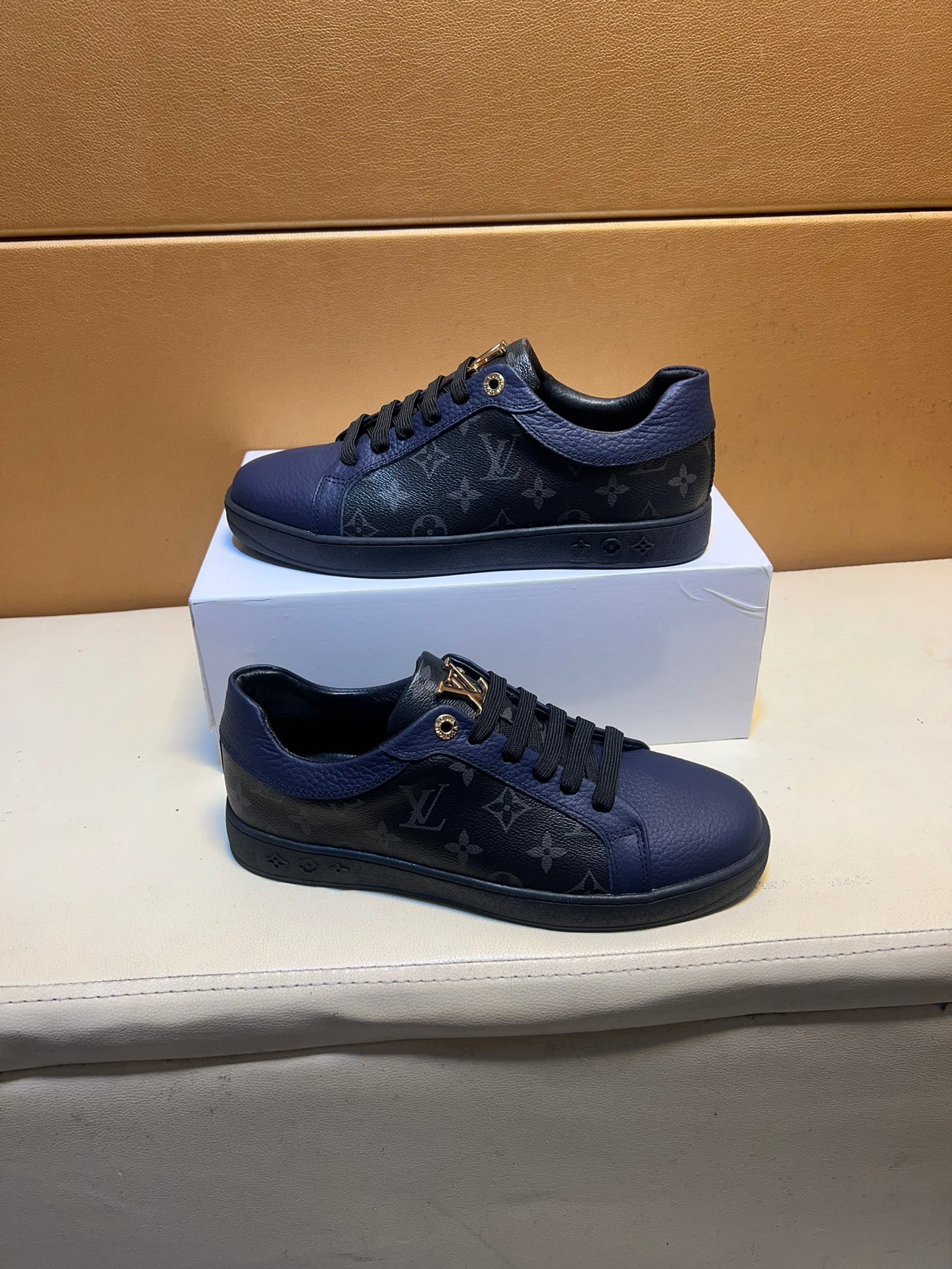Men's stylish modern sneakers XC0723113005