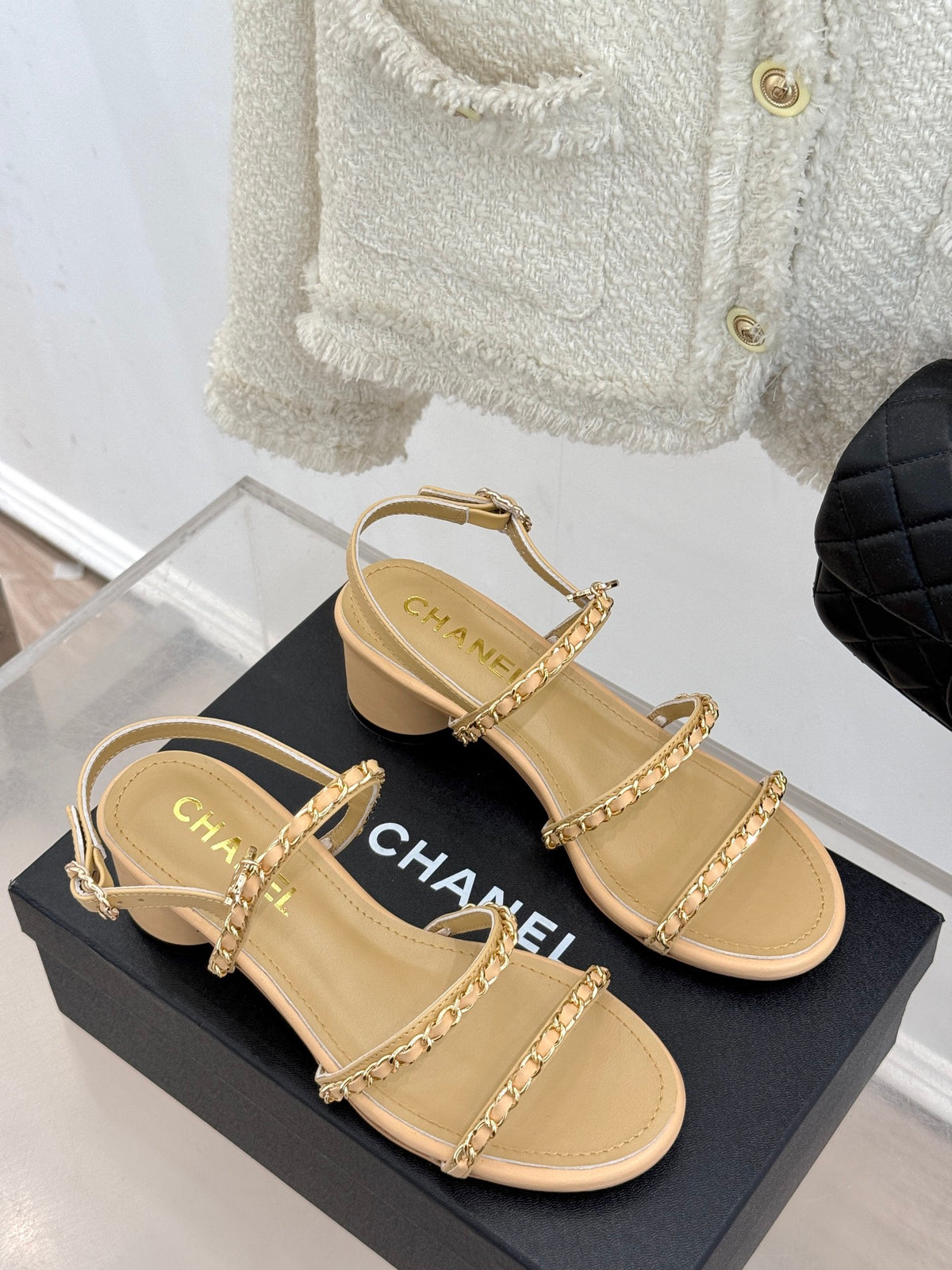 Double C chain thick heel sandals 0725042807