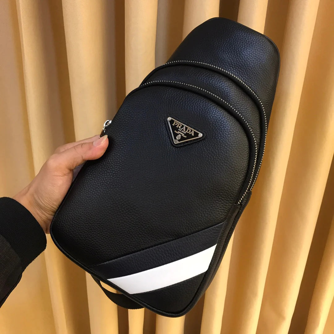 New men's versatile chest bag 1024030718