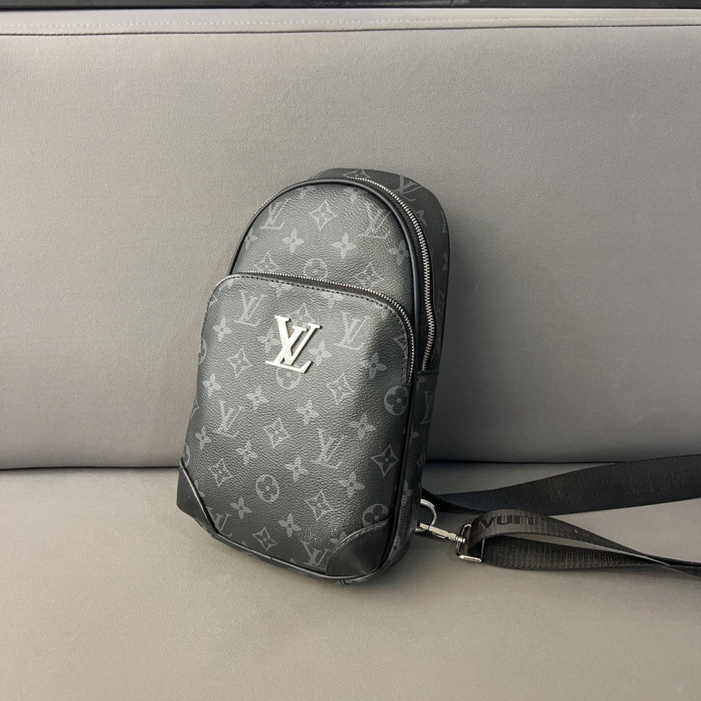Classic Print Check Chest Bag XC0723051815