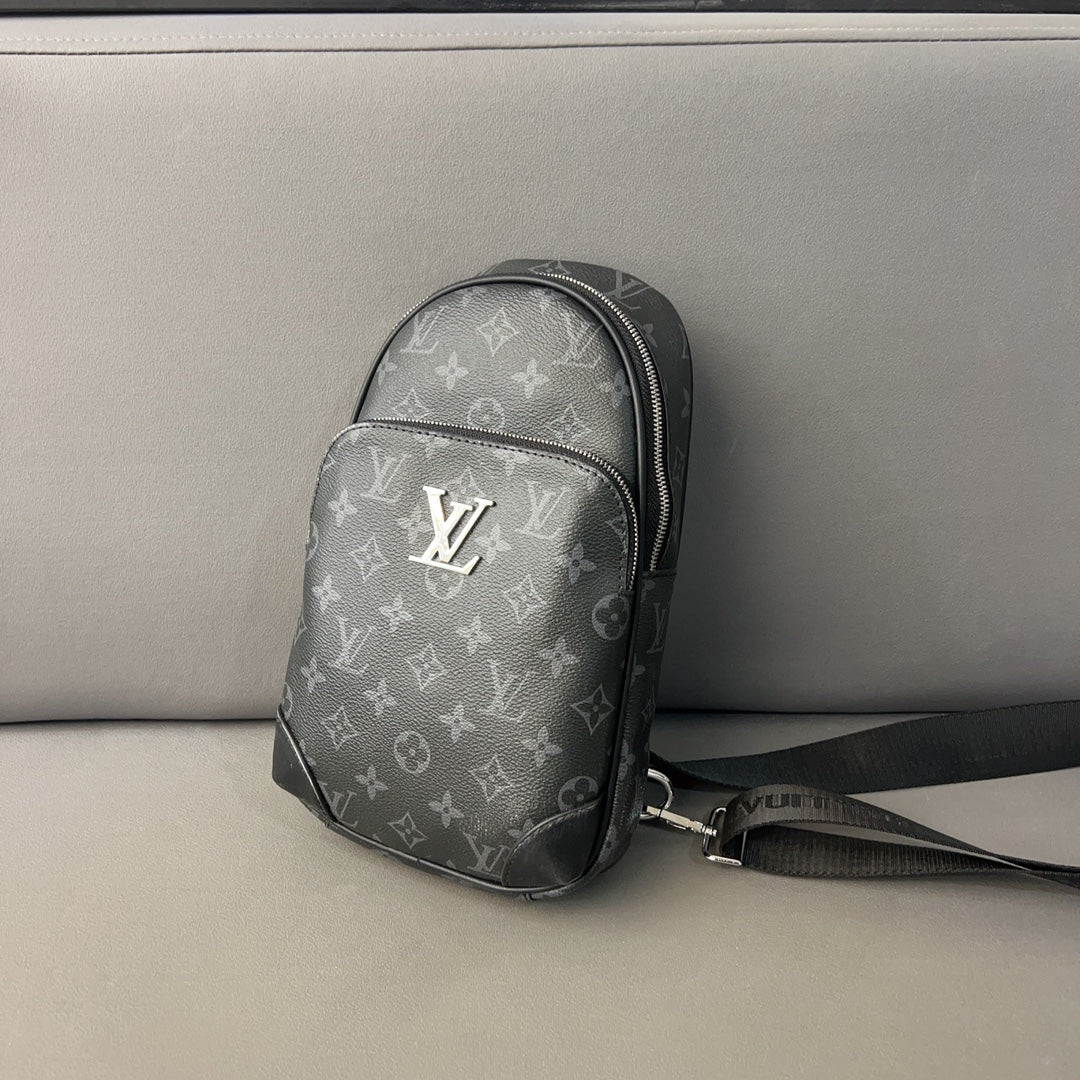 Classic Print Check Chest Bag XC0723051815