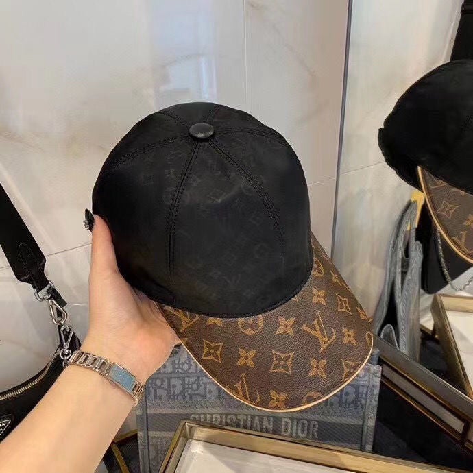 Stitching two-color printed curved brim hat