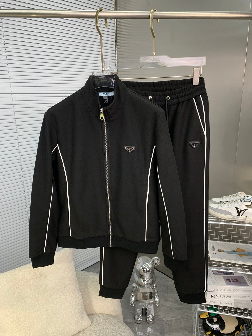 P 24ss new leisure suit series 24101416