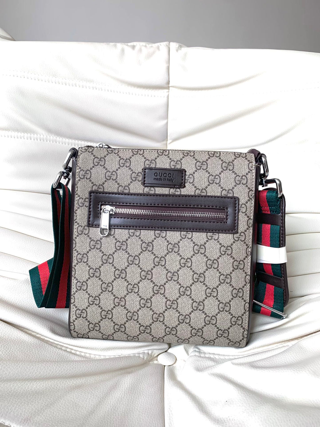 G Fashionable men's single-shoulder crossbody bag 0725061801