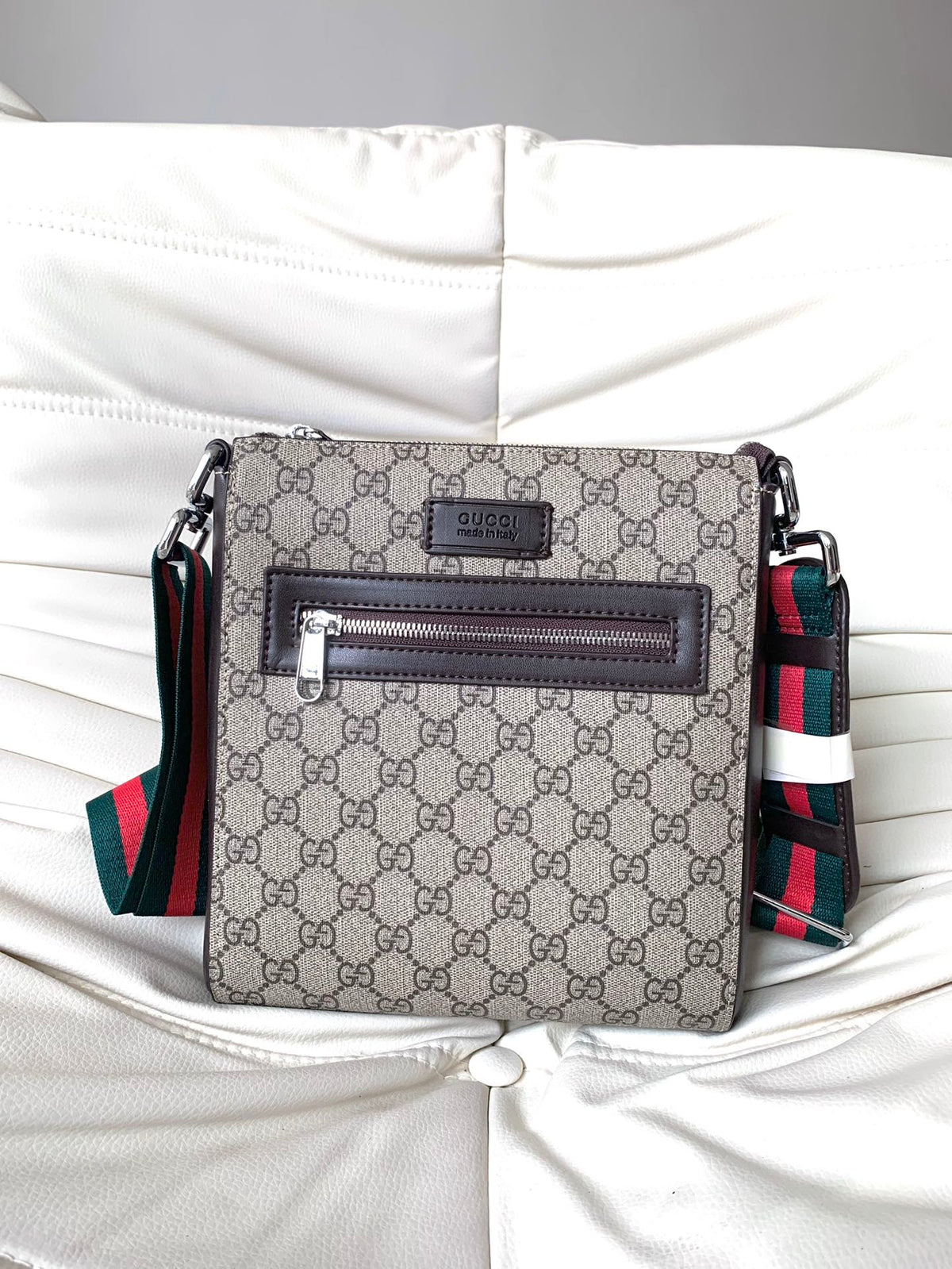 G Fashionable men's single-shoulder crossbody bag 0725061801