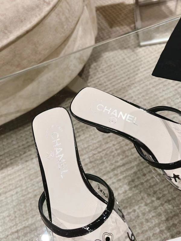 New black and white women's high heels X082908