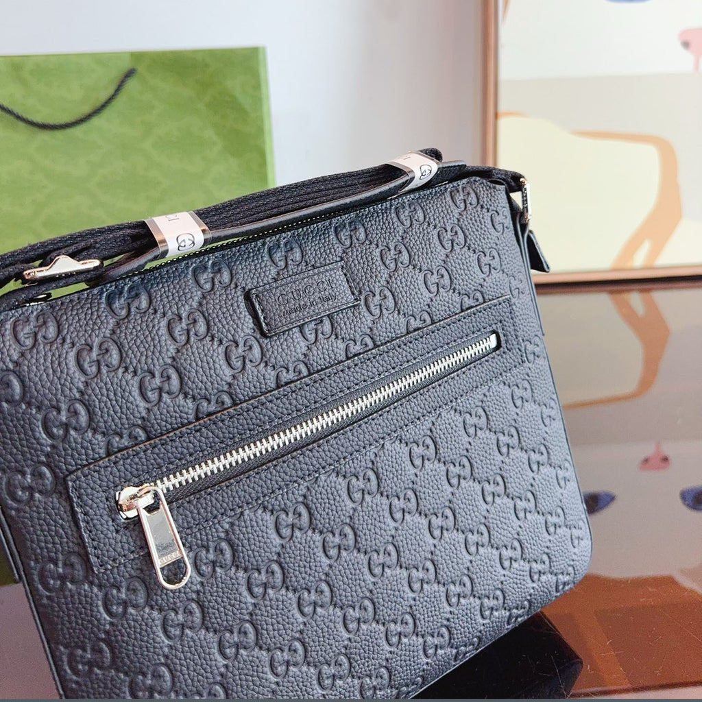 classic embossed crossbody bag. XC24092708